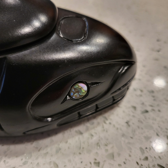 Vintage Pearlite Orca Trinket Box - Picture 2 of 9